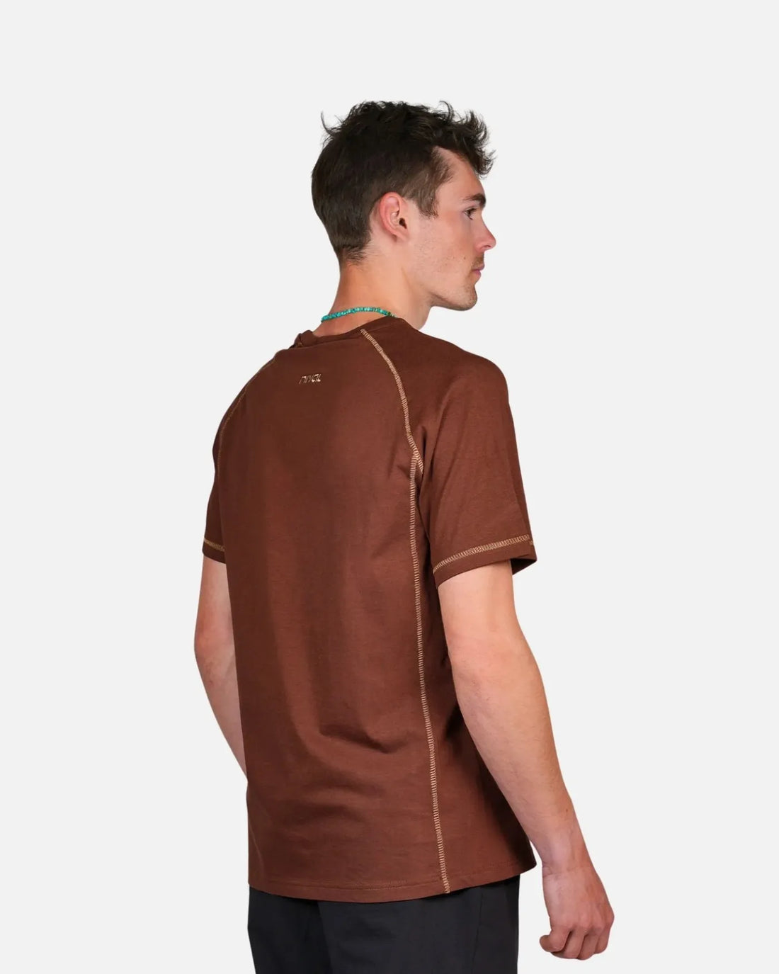 Raglan T-shirt · Brown